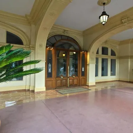 Beautiful With Parking Place Massena Appartamento