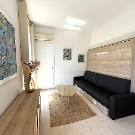 Beautiful With Parking Place Massena Apartamento