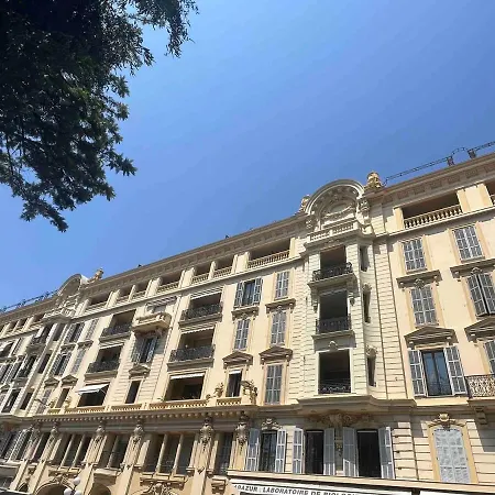 Beautiful With Parking Place Massena Apartamento *