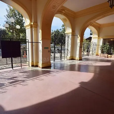 Beautiful With Parking Place Massena Nice